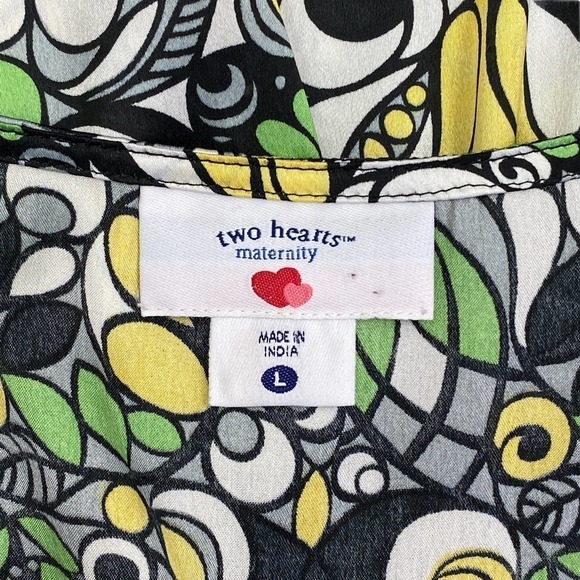 TWO Hearts Maternity Multicolored Geometric Blouse - Picture 9 of 12